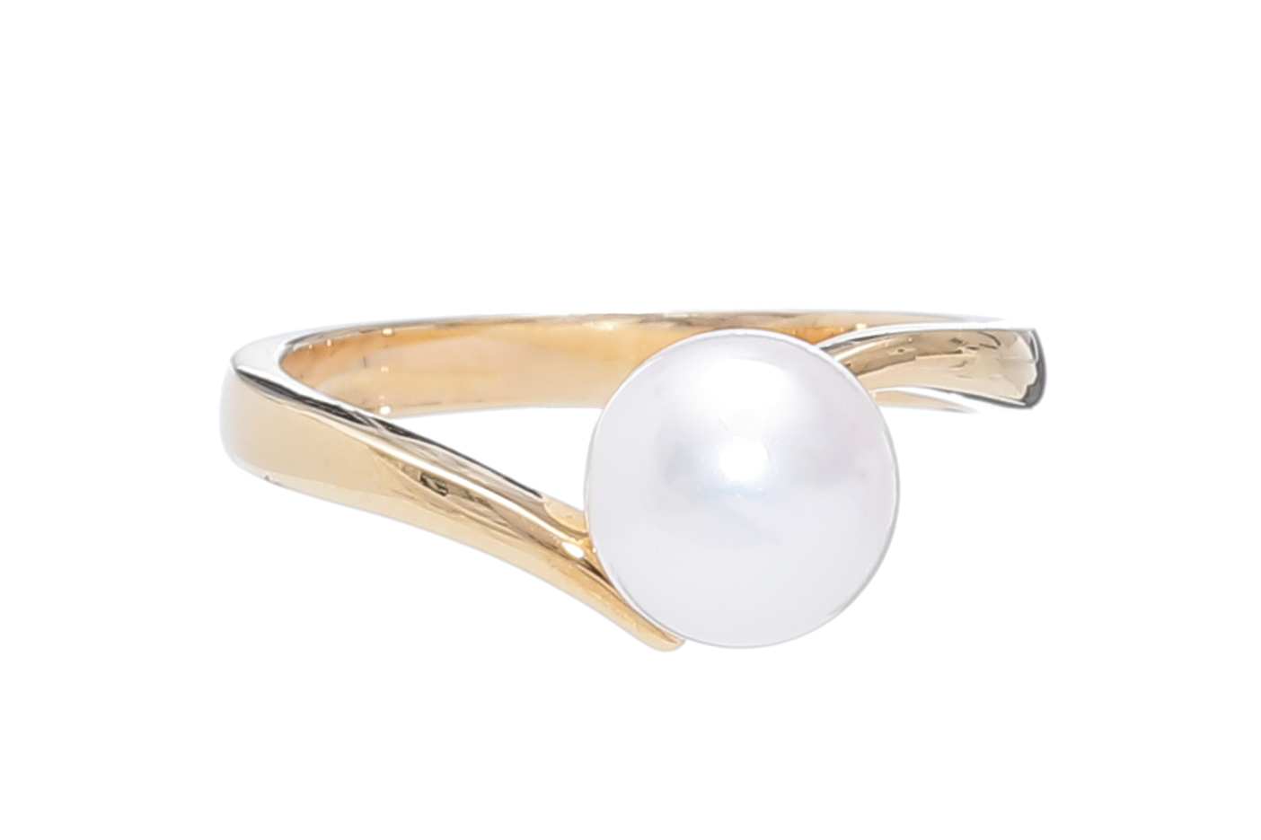 Akoya pearl ring set in gold - 6