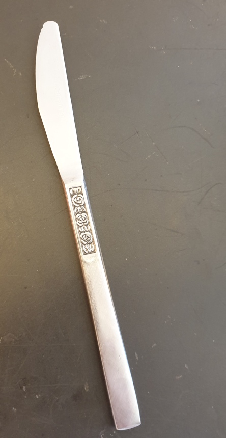 Rosen sandwich knife