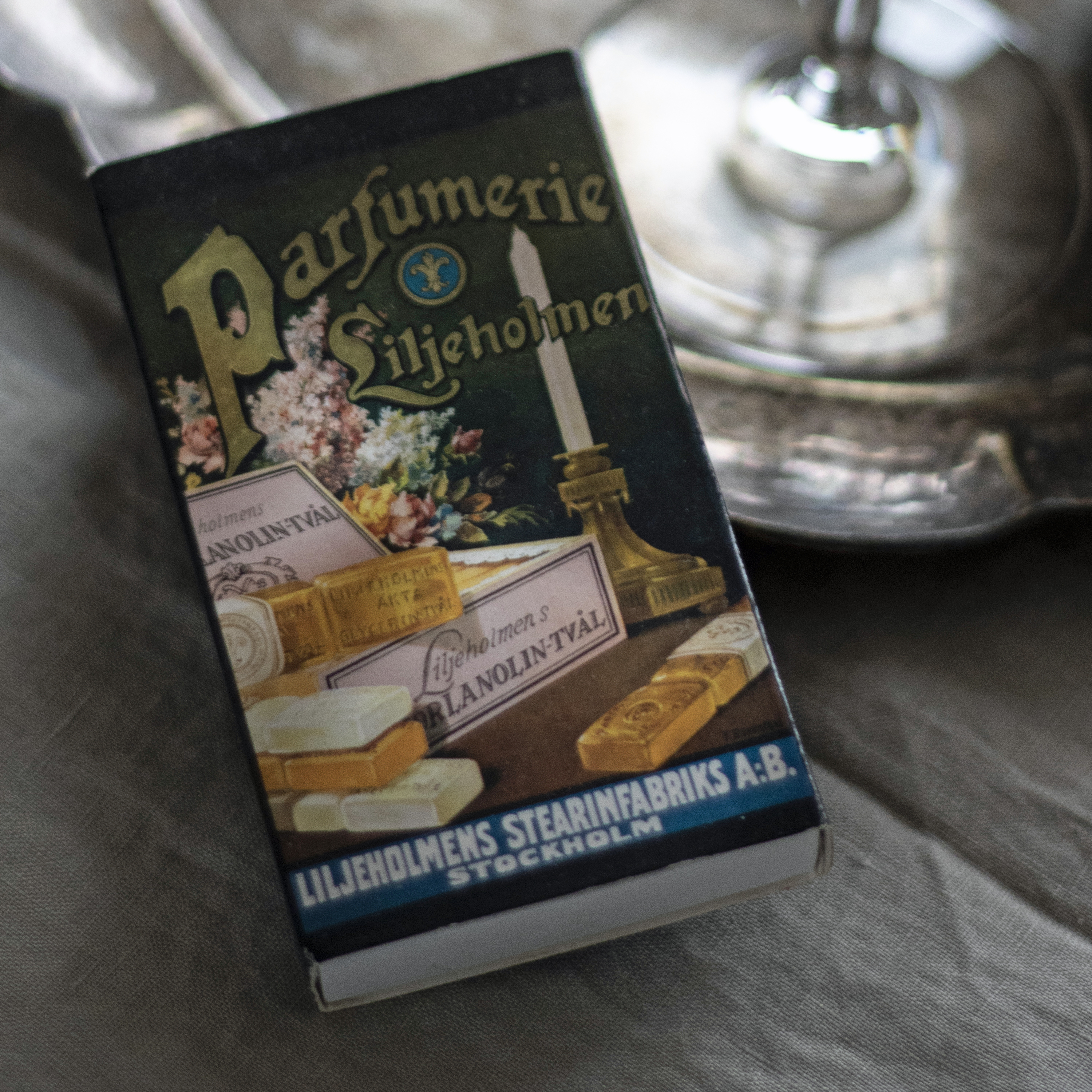Perfumerie matchbox