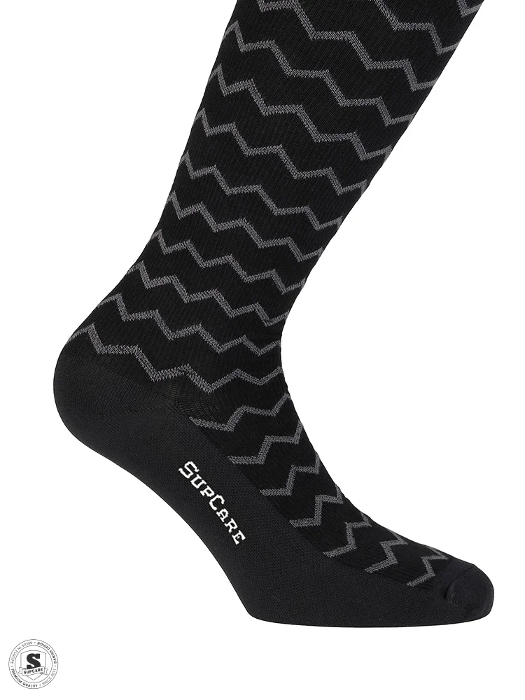 Svarta stödstrumpor sicksack - 3