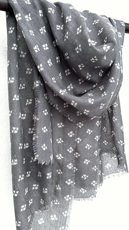Izza grå ullscarf 