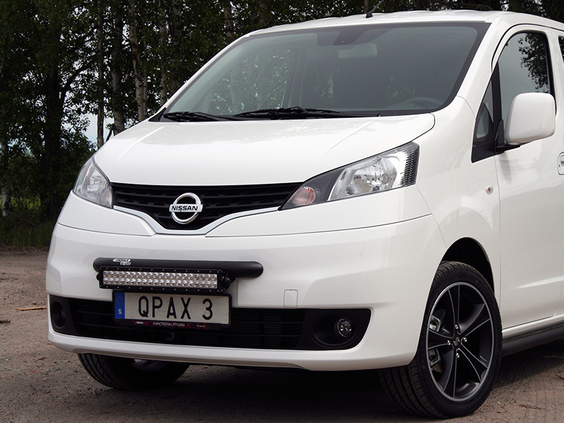Q-LED Nissan NV200 10-19 | Brakett for LED-bar