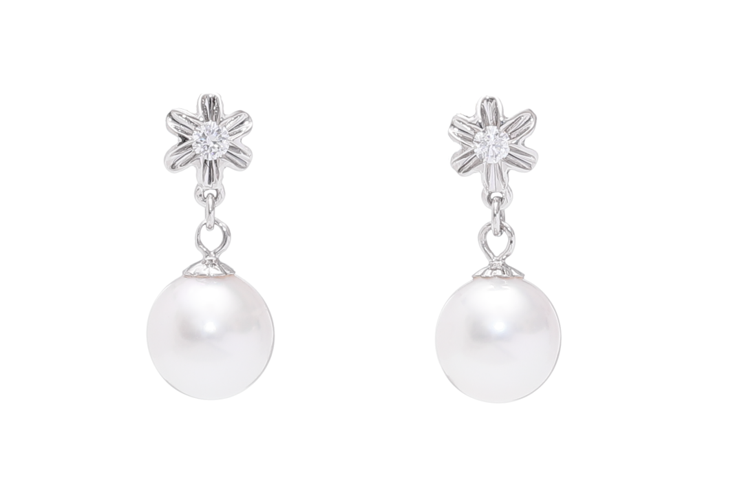 Perlenohrringe-Akoya in AAA-Qualität mit Weißgold und Diamanten von 8–8.5 mm
