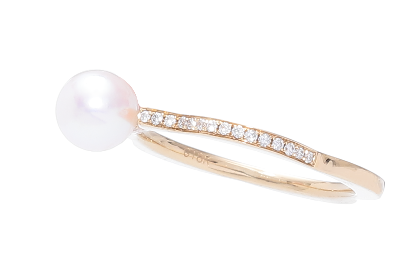 Akoya pearl ring set in gold with diamonds - 2