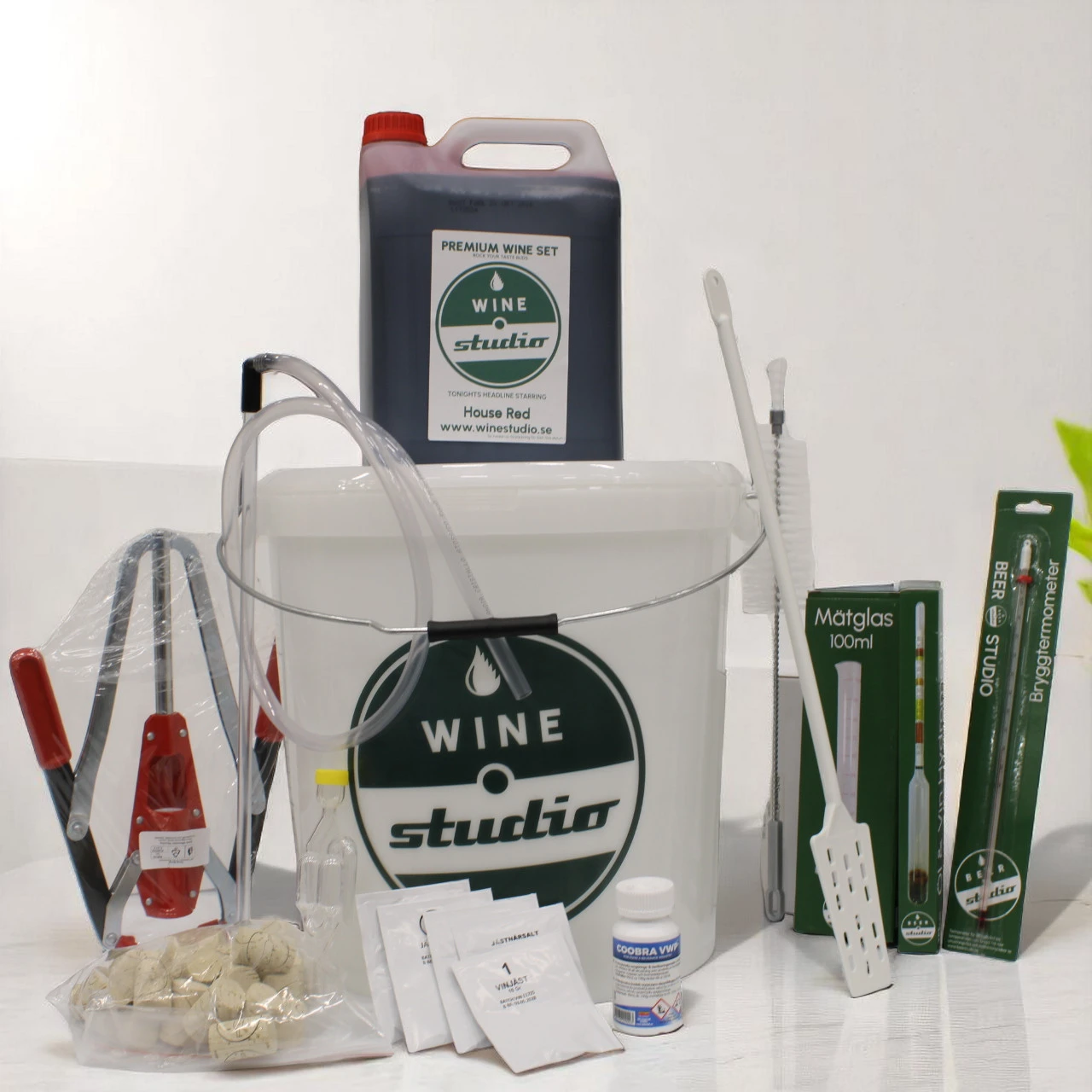 Komplettes Starter-Kit für das Weinbrauen einschließlich Wein-Kit