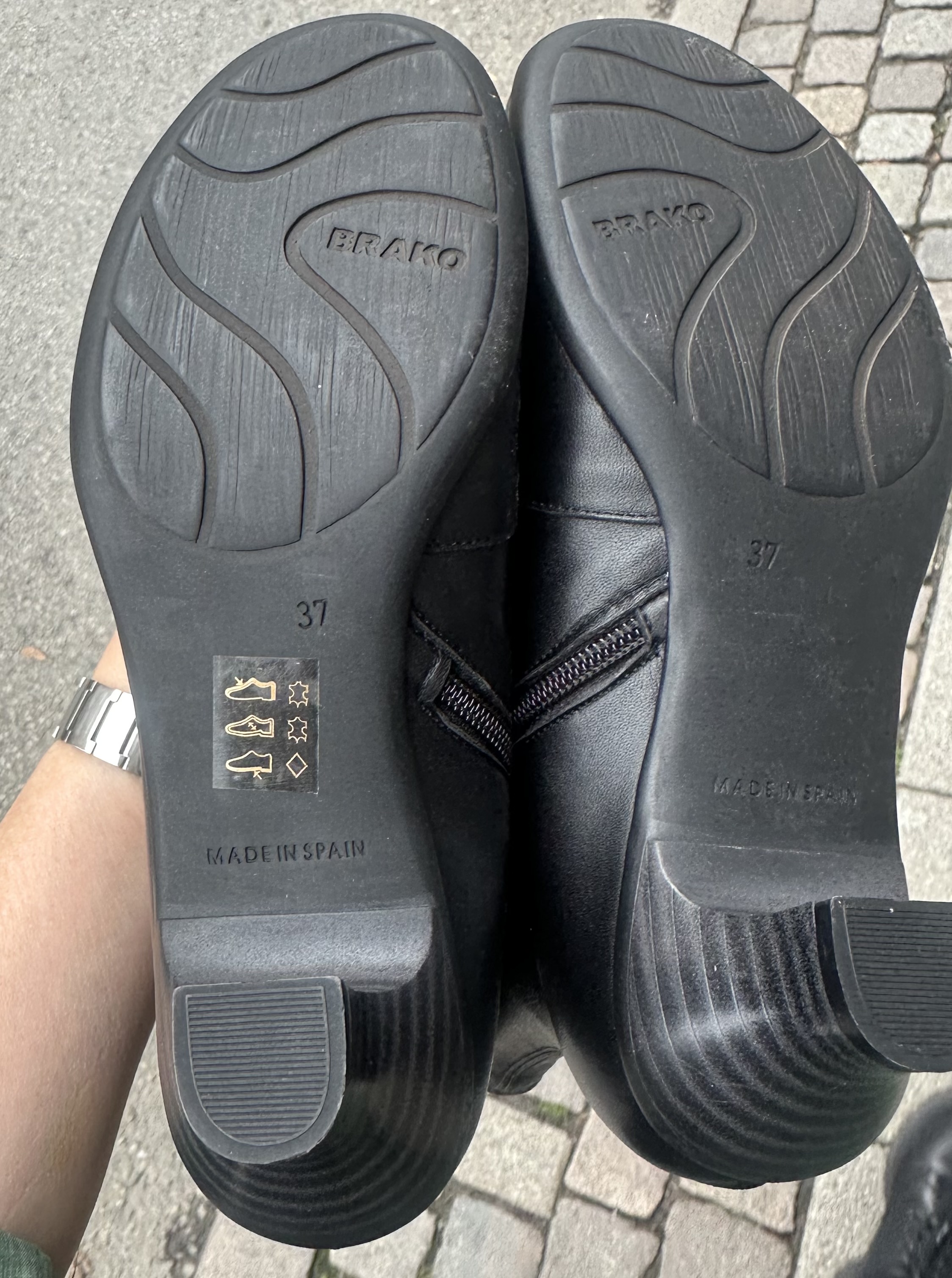 Brakos mormorskängor/ knäppkängor  modell Mistic, svart, knäppkänga - 4