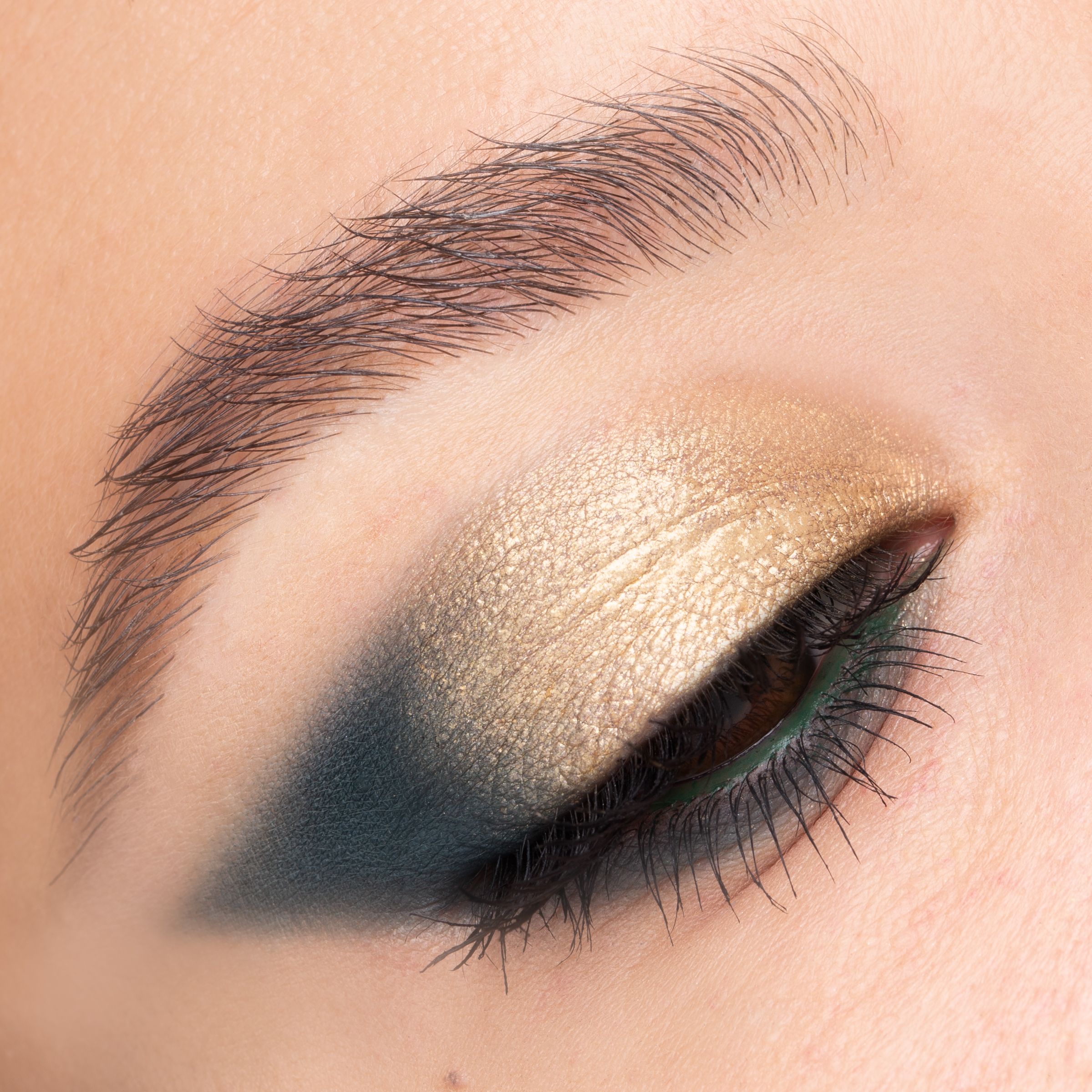 Eyeshadow 01 Light gold - Puro BIO Cosmetics - 5
