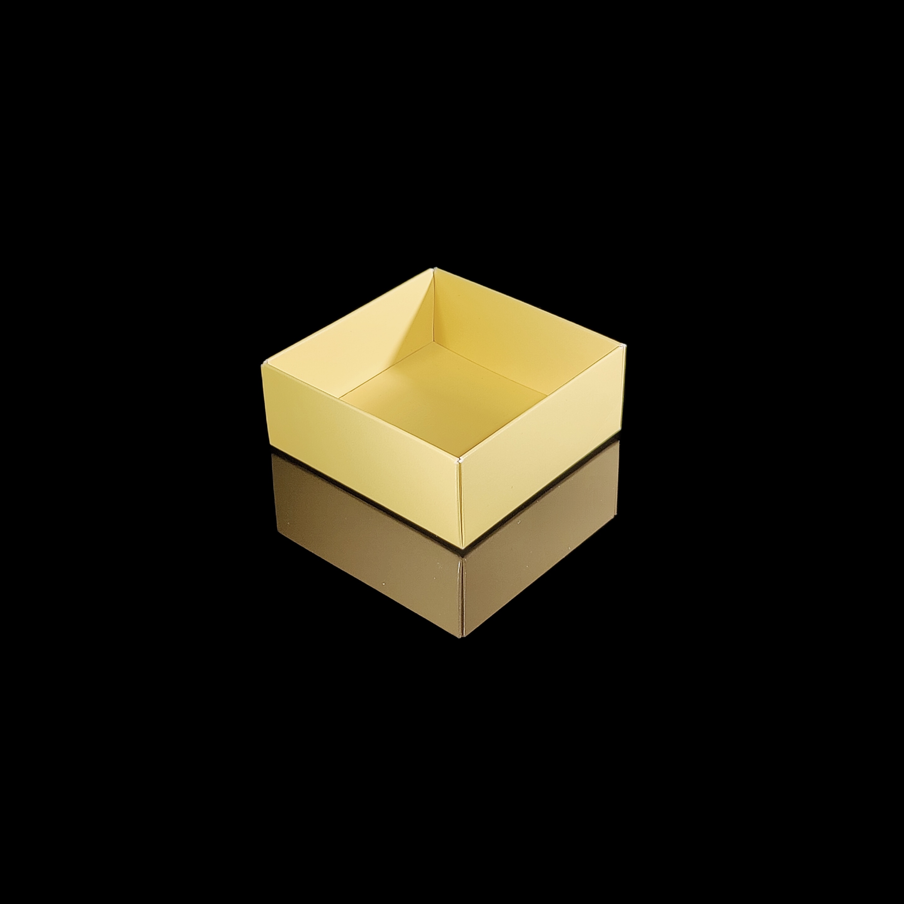Botten till 4-bitars pralinask, creme