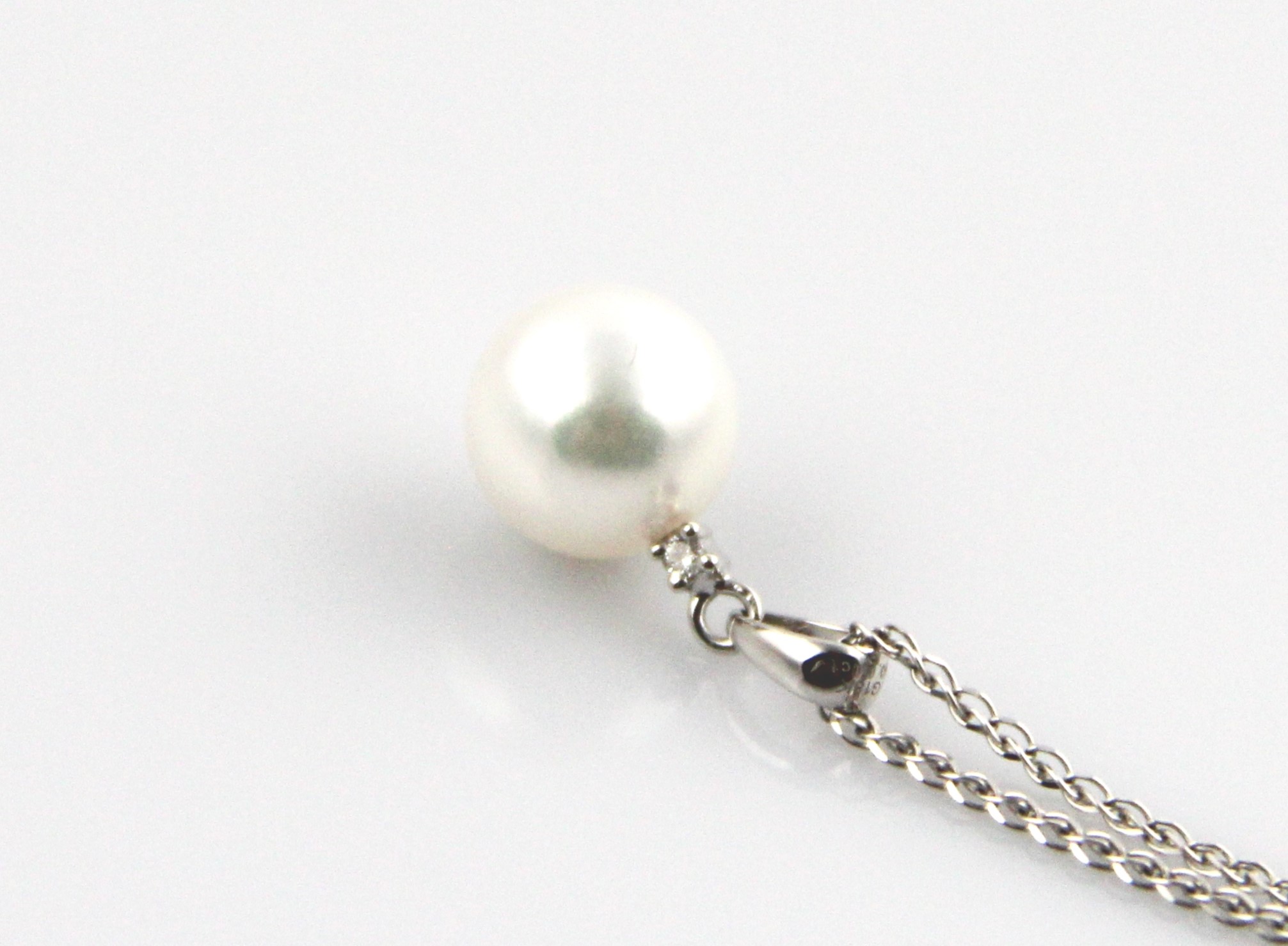 8 mm großer Zuchtperlenanhänger-Akoya in AAA-Qualität in Weißgold und Diamant - 2