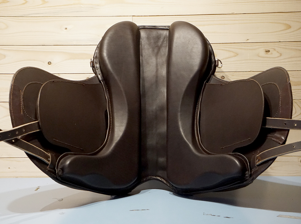Gaiter III DeLuxe (treeless with padded flaps) - Brown - 17