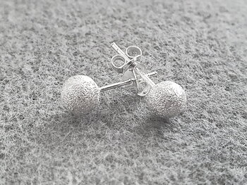 Glitter ball 6 mm, ear stud, 925 silver