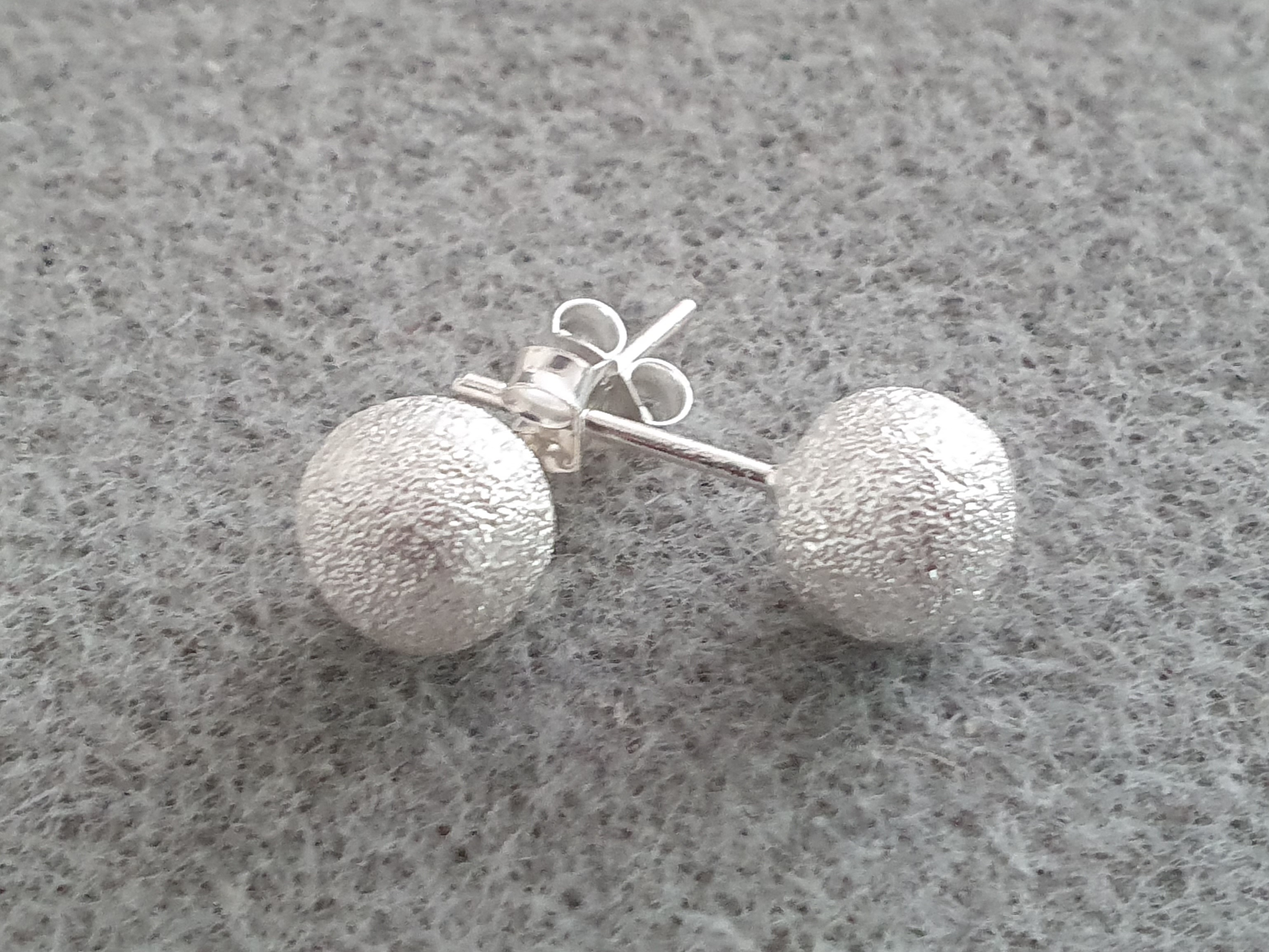 Glitter ball 8 mm, ear stud, 925 silver