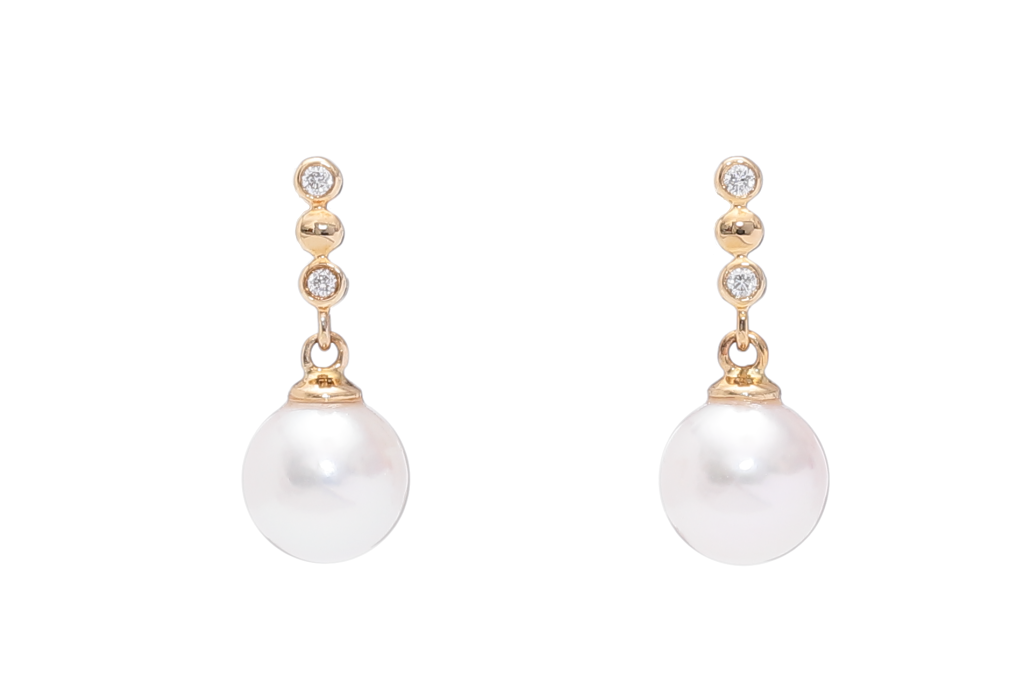 Perlenohrringe-Akoya in AAA-Qualität mit Gold und Diamanten von 7.5–8 mm