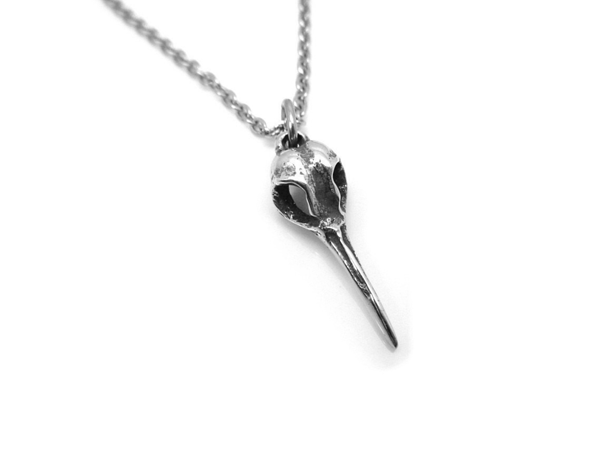 Liten Kolibriskalle Halsband, Kolibri Döskalle Hänge, Goth Smycke i Tenn - 2