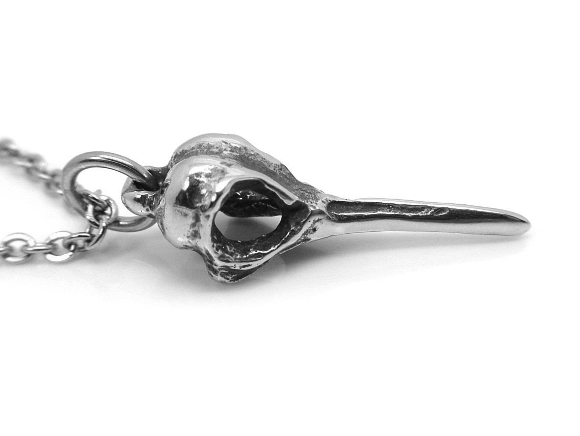 Liten Kolibriskalle Halsband, Kolibri Döskalle Hänge, Goth Smycke i Tenn - 3