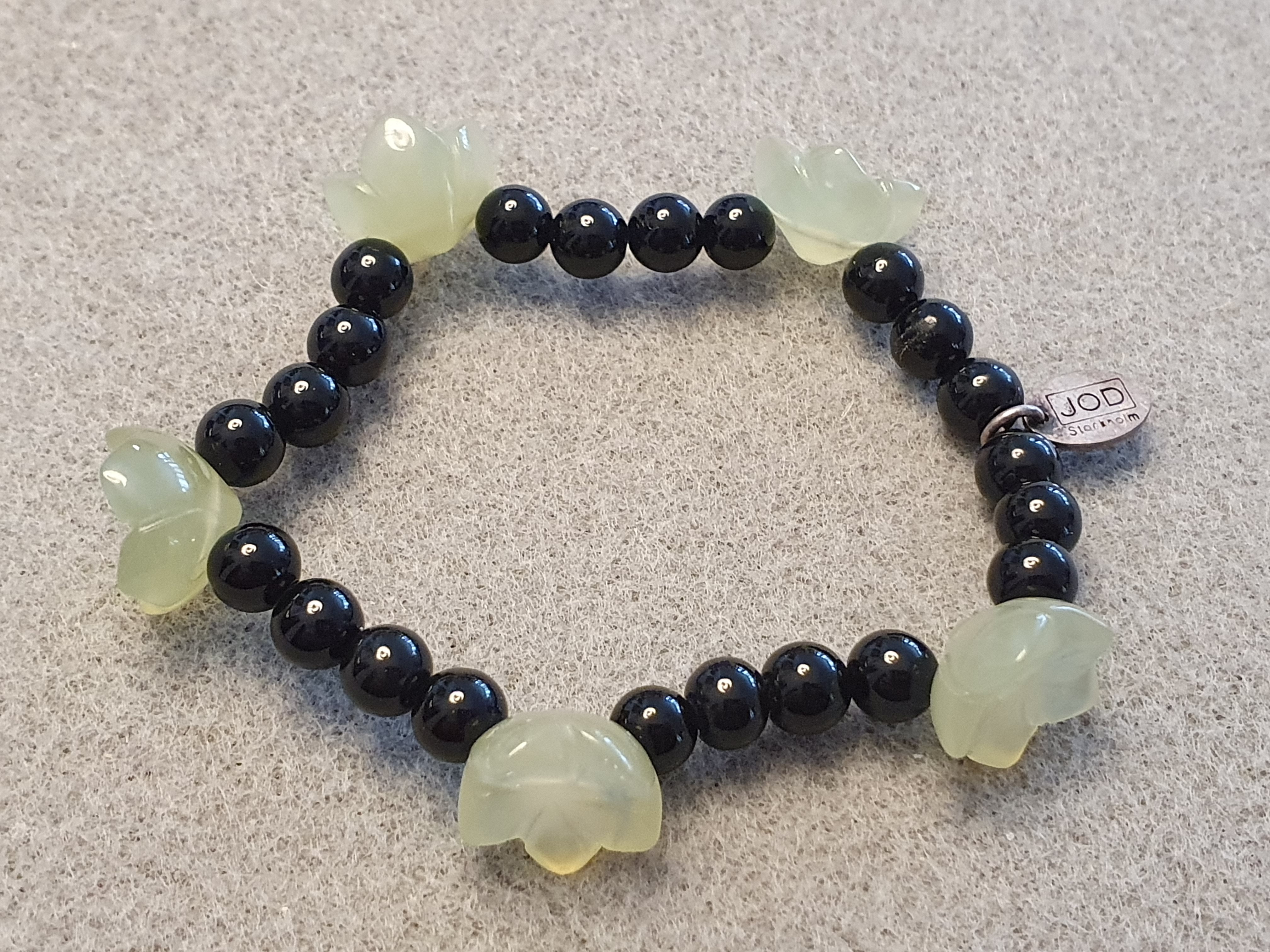 JOD Flower: black onyx 6mm + bowenite