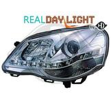 Volkswagen..DRL = day running light.  Strålkastare med parkeringsljus i slinga...Ett par designstrålkastare