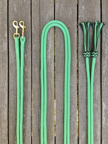 Split reins with permanent snaps and tassels