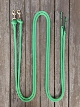 Split reins with removable bolt snaps and four-strand braid tassels - 2 x 2,40 m, Green