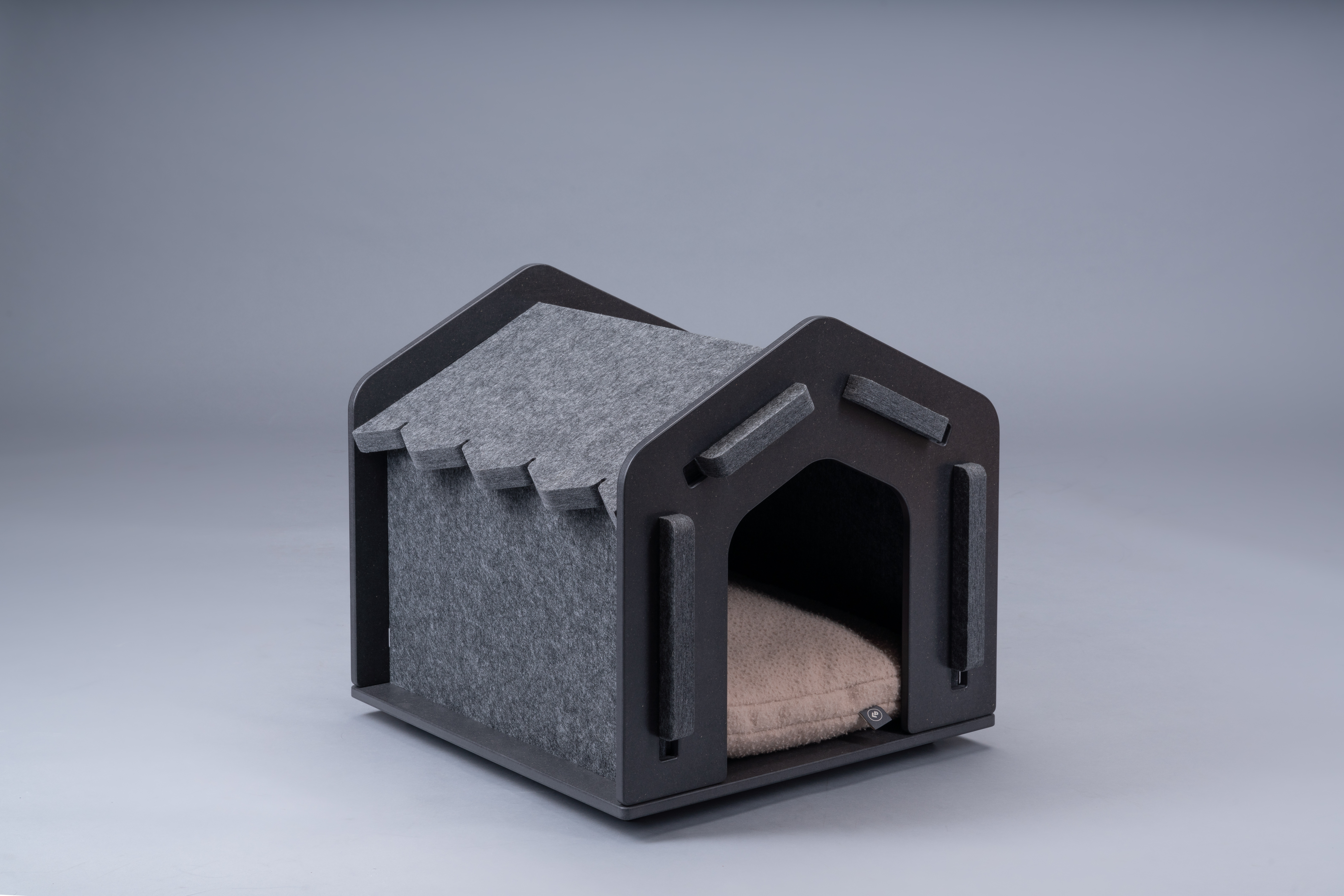 Pillow Villa Dog And Cat House