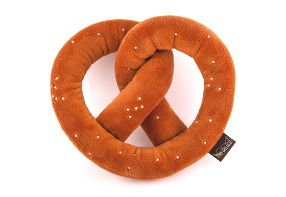 PET PLAY INTERNATIONAL CLASSIC PRETZEL