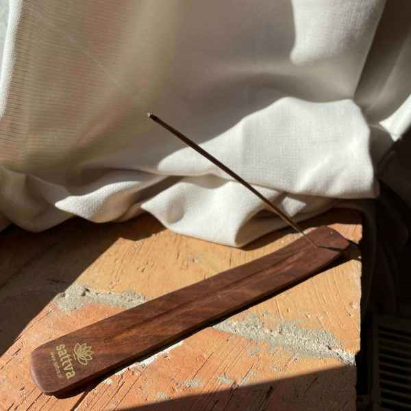 Rökelsehållare i trä, Sattva - 3
