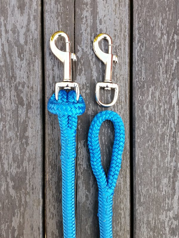 Split reins with removable snaps and tassels - 3