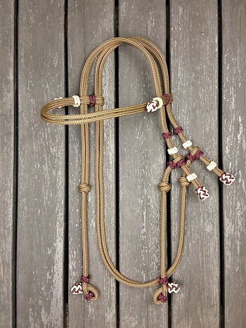 Rope bridle with knot adjustment