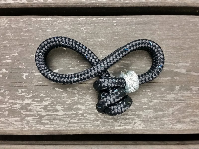 Rope connector for neck ropes