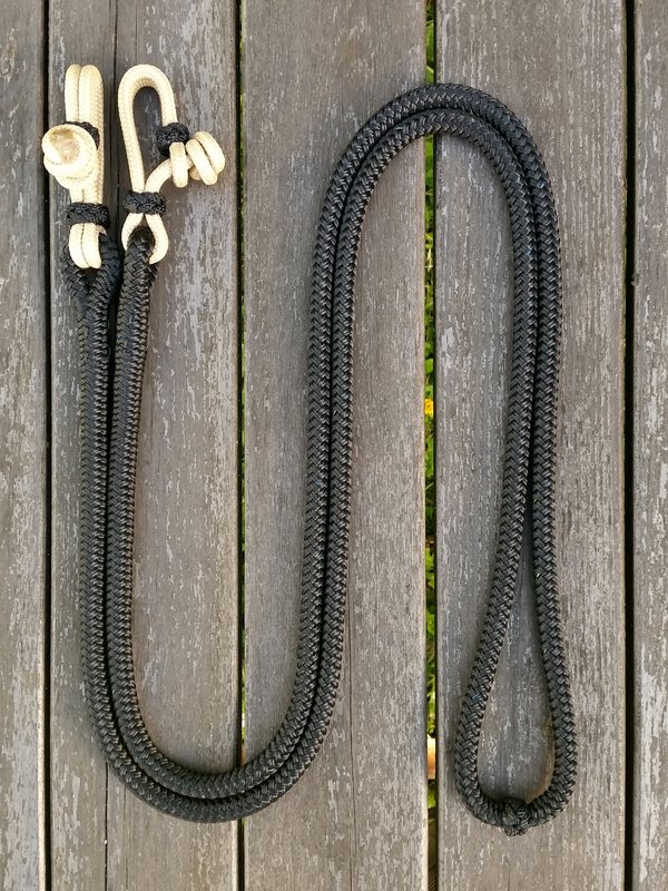 Hela tyglar med repfästen och mittmarkering - 10 mm, 2,40 m, Svart
