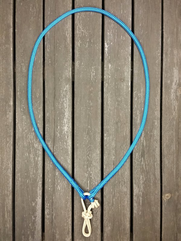 Neck rope with lead rope connector