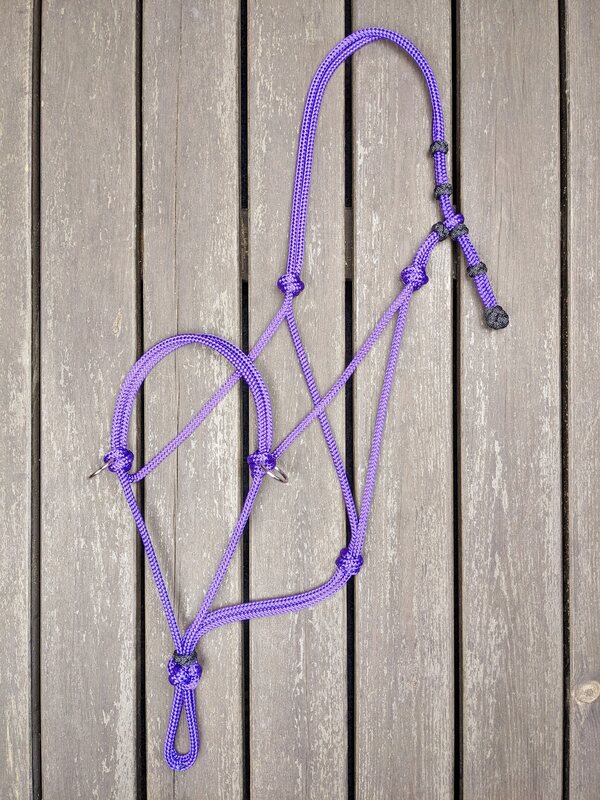 Rope halter with knot adjustment - 2