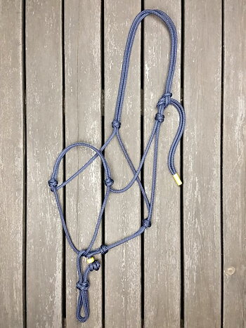 Rope halter with running rope connector