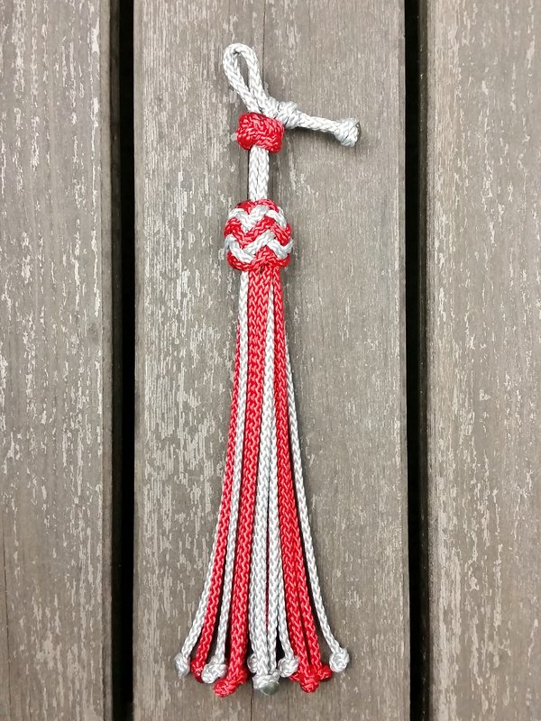 Neck rope with knot adjustment and decorative knots - 4