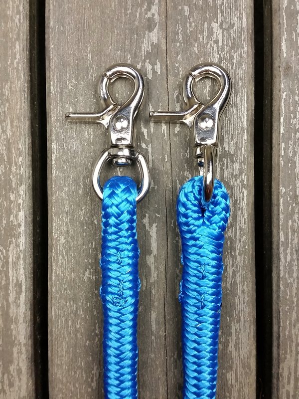Loop reins with permanent snaps - 2