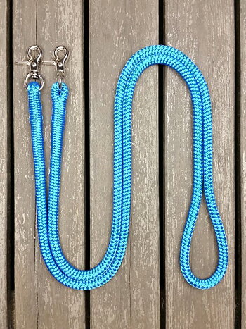 Loop reins with permanent snaps