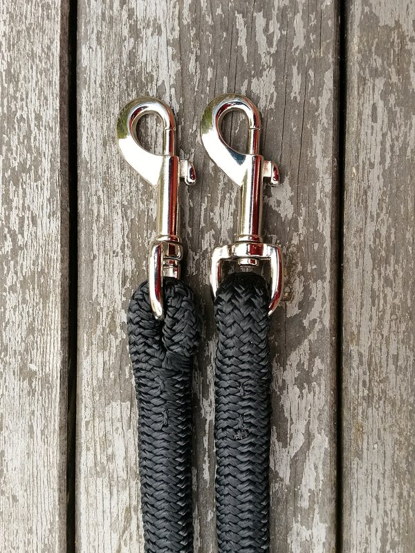Loop reins with permanent snaps - 4
