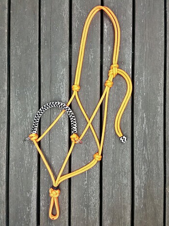 Flätad sidepullrepgrimma med ringar