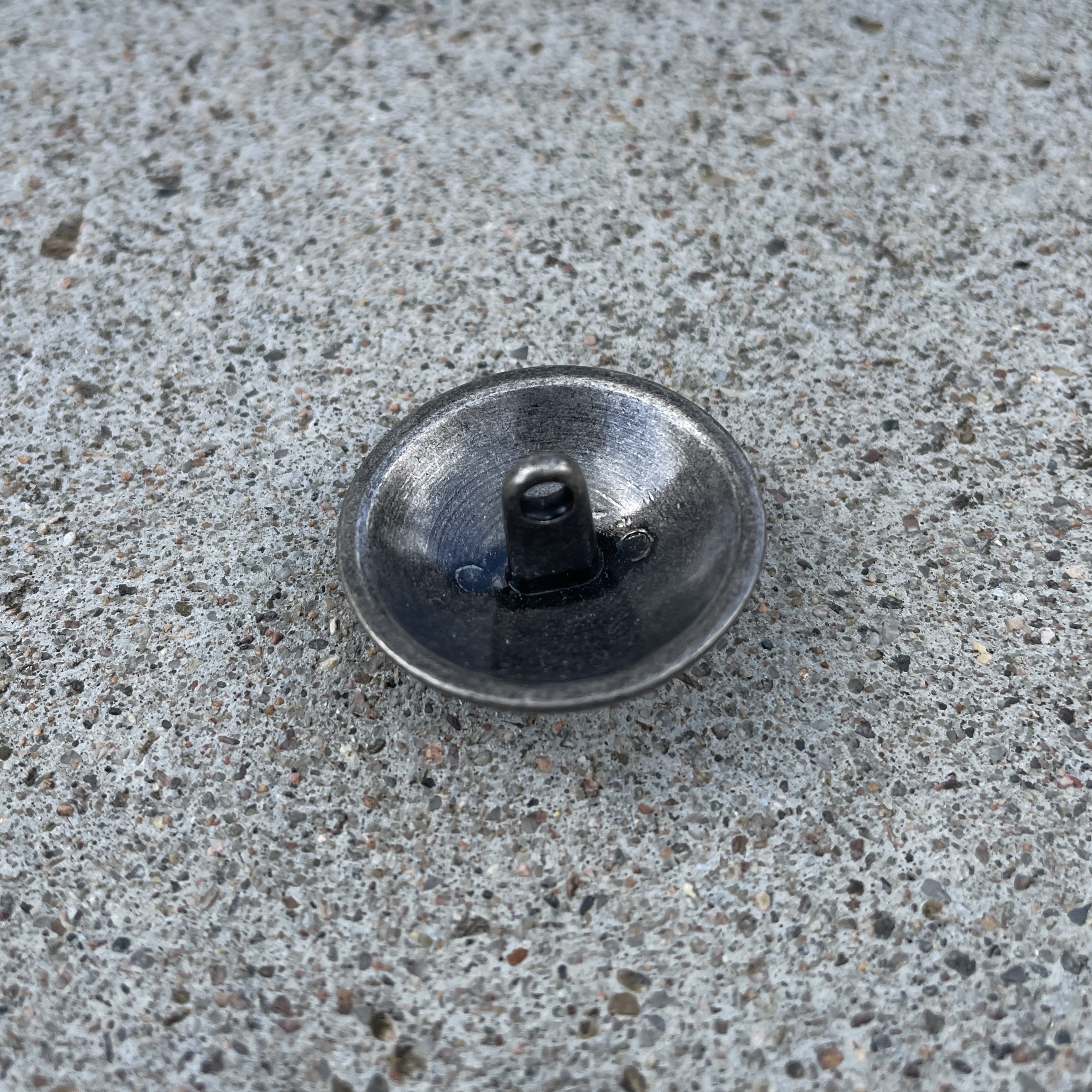 Motif button emblem 25 mm silver oxide - 2