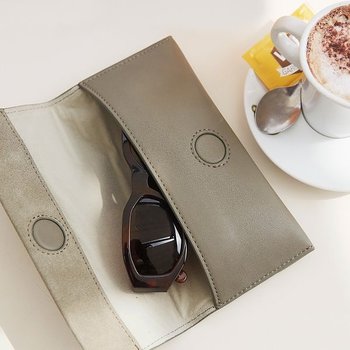 PACIFIC SUNGLASSES CASE SAGE