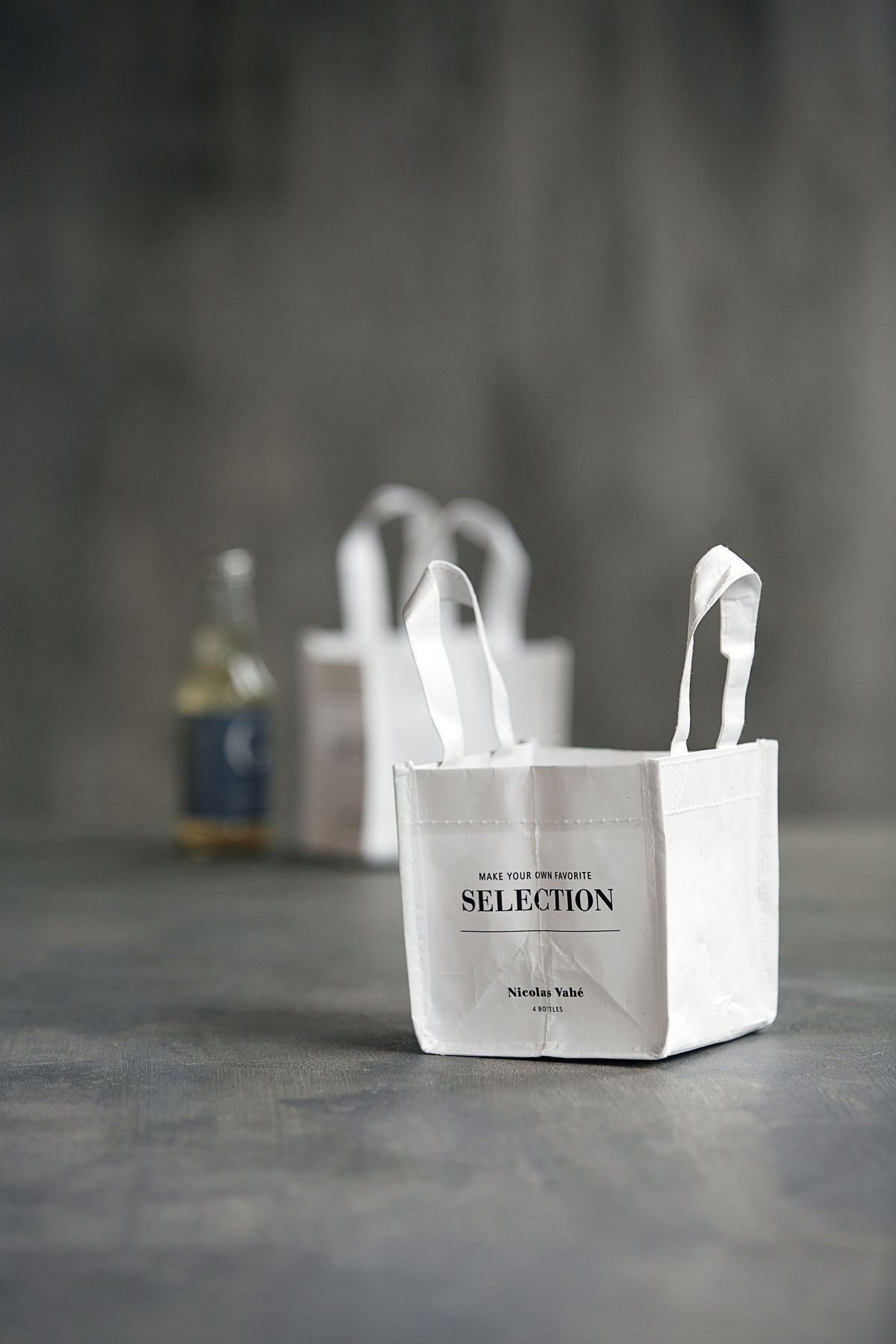 BAG W. 4  DIVIDERS - 2