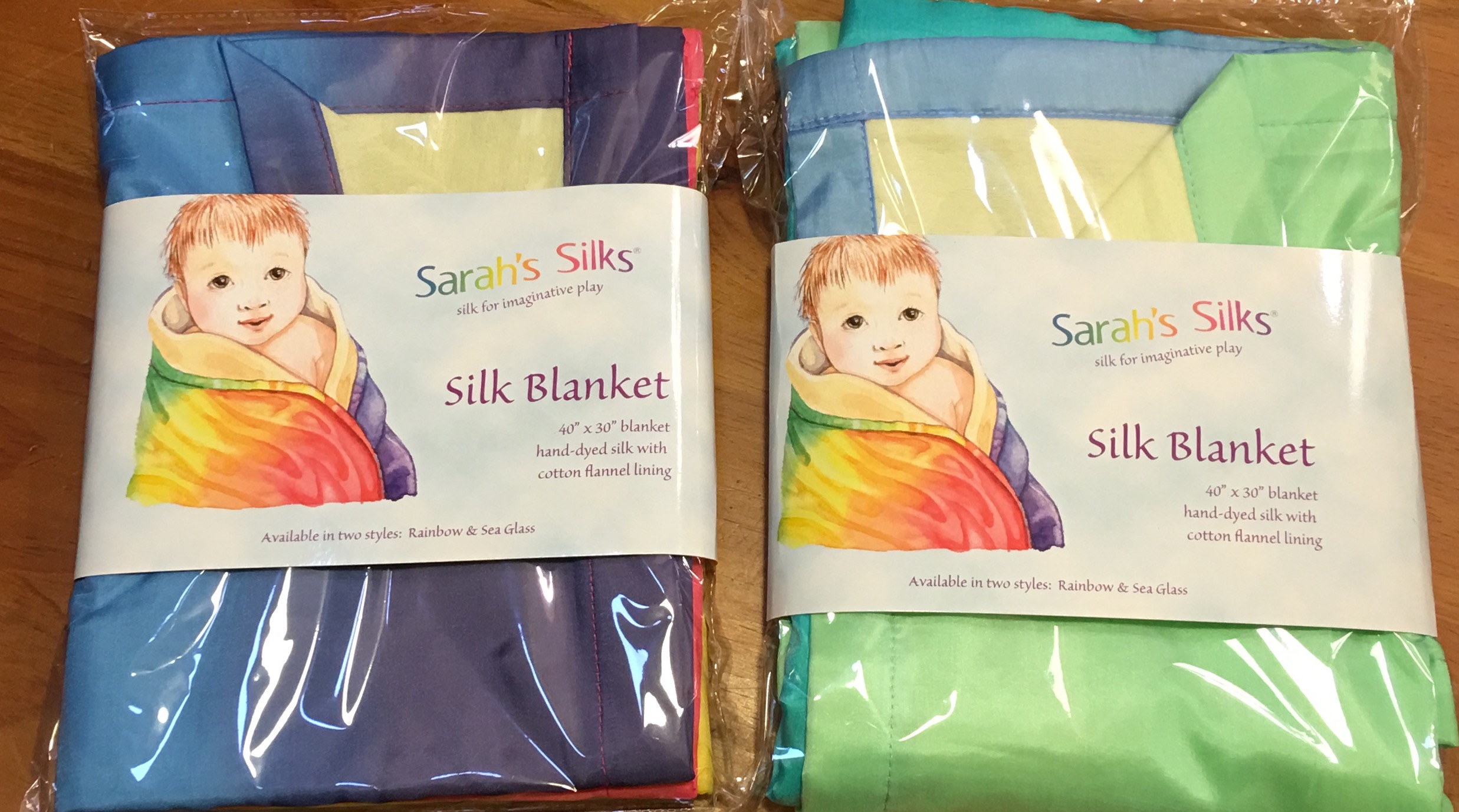 Sarah's Silks Babyfilt, regnbågsmönstrad. 76 x 100 cm. - 2