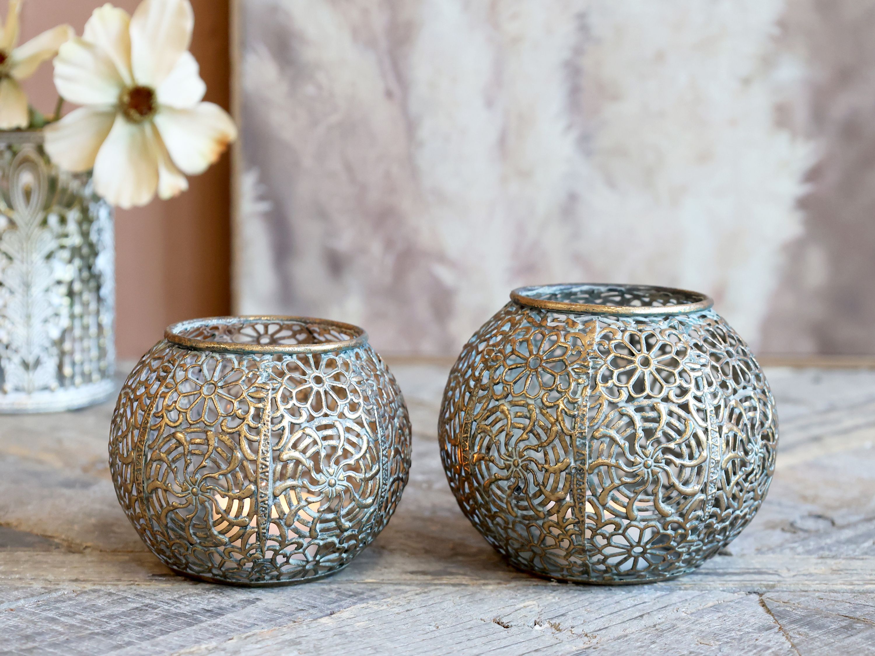 LJUSSTAKAR & LJUSLYKTOR  