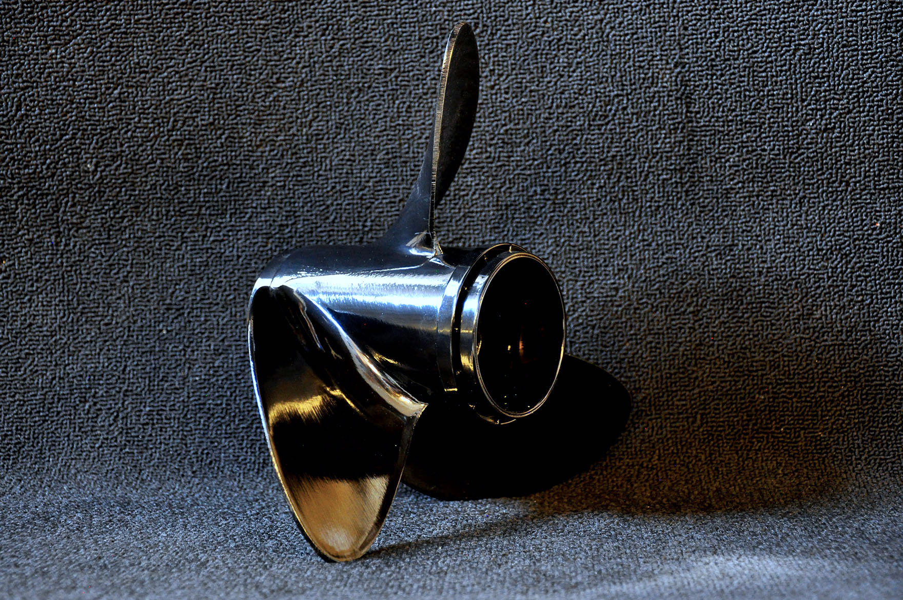 EVINRUDE JOHNSON 12 1/4 X 15 - 3