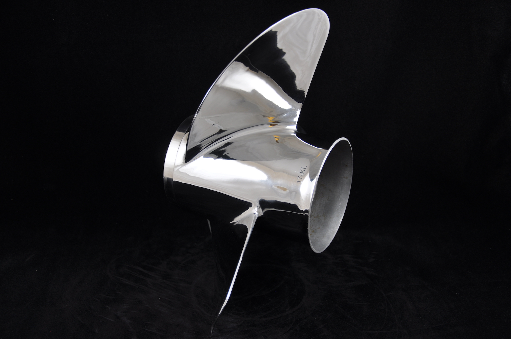 YAMAHA 13 X 17 -K. VASEN - 2