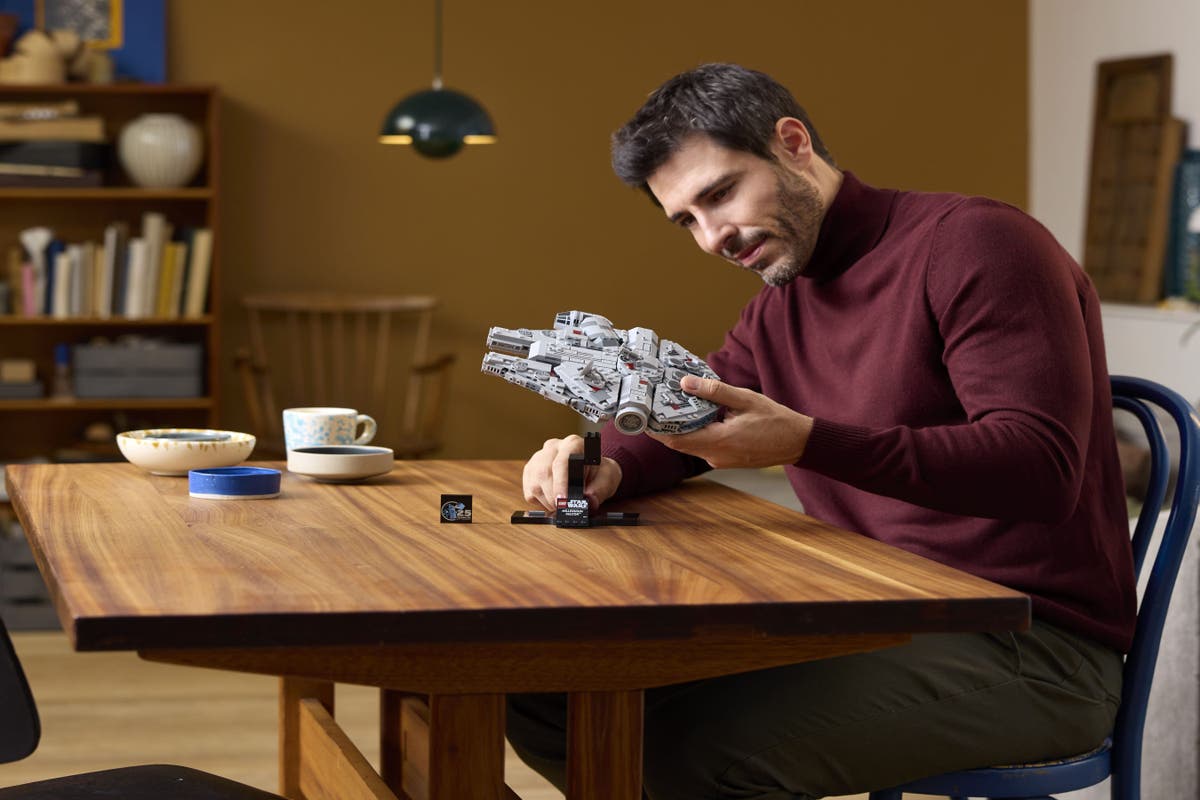 Millennium Falcon - 75375 - 3