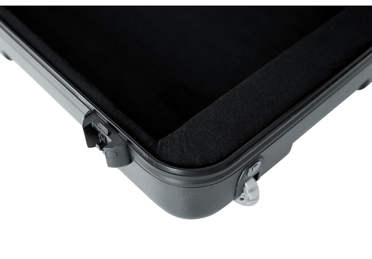 Gator GTSA-KEY76 76 Keys Polethylen TSA Lock Case - 7