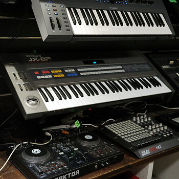 Roland JX-8P, beg