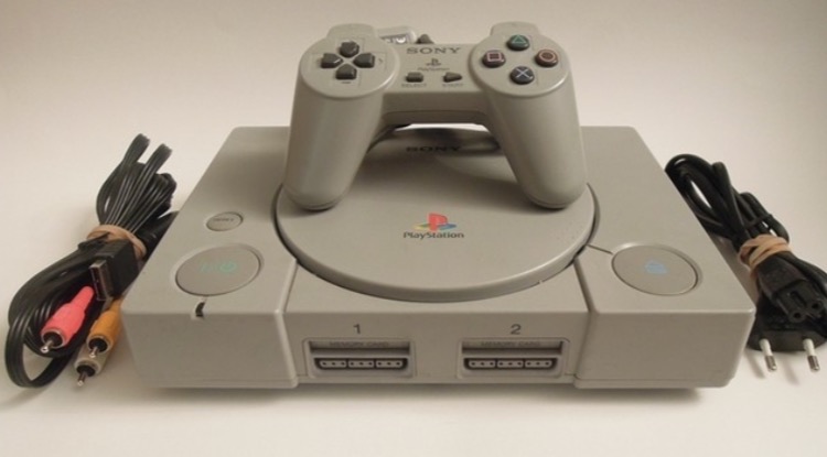 PS1 Konsol inkl sladdar & en kontroll - 2
