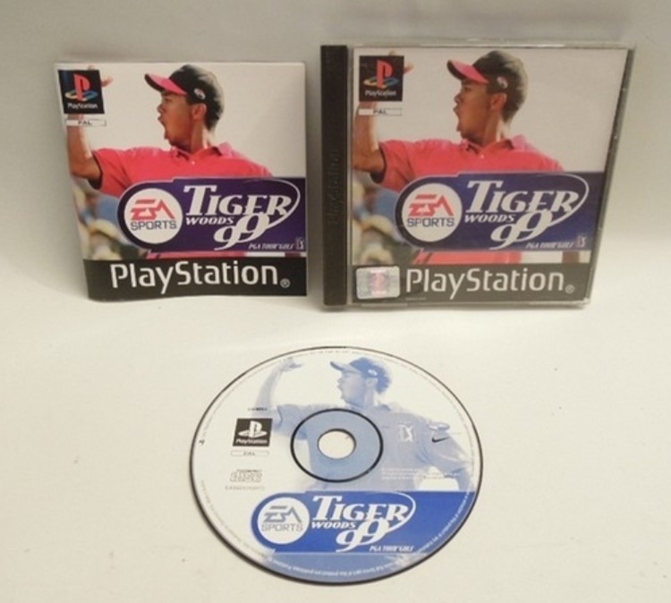 Tiger Woods 99 - PS1